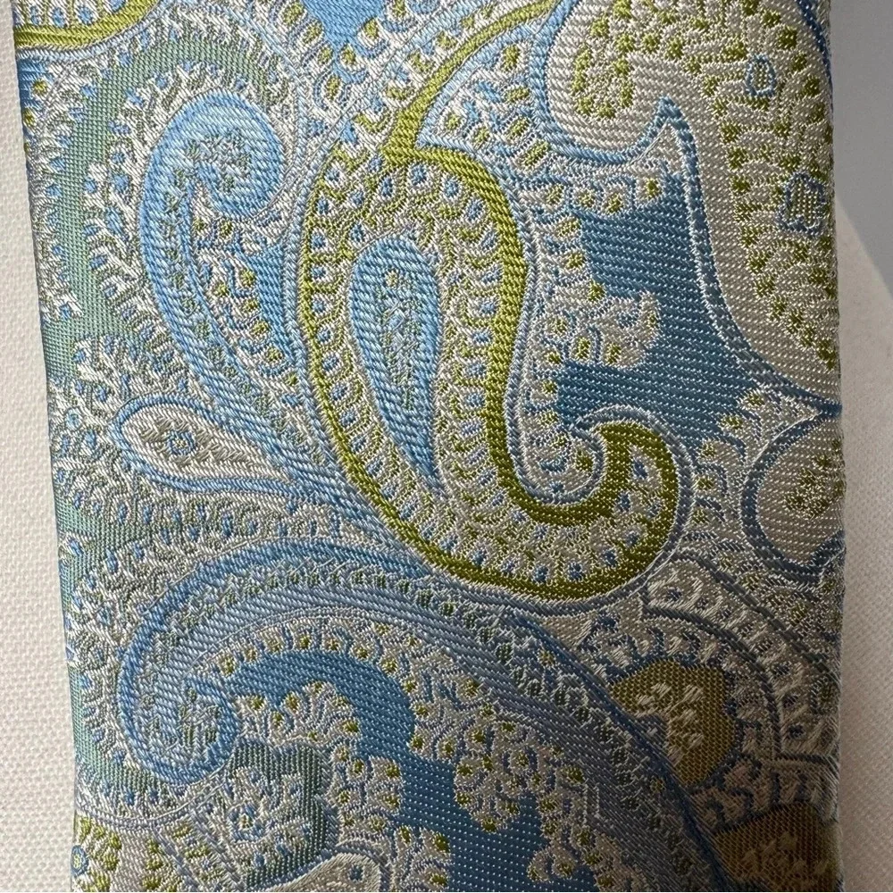 Ike Behar Pastel Blue Green Off-white Paisley Silk USA Made Necktie‎